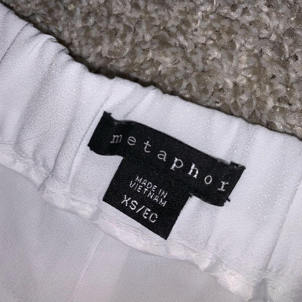 Metaphor White & Black High Waist shorts size XS - Picture 8 of 11